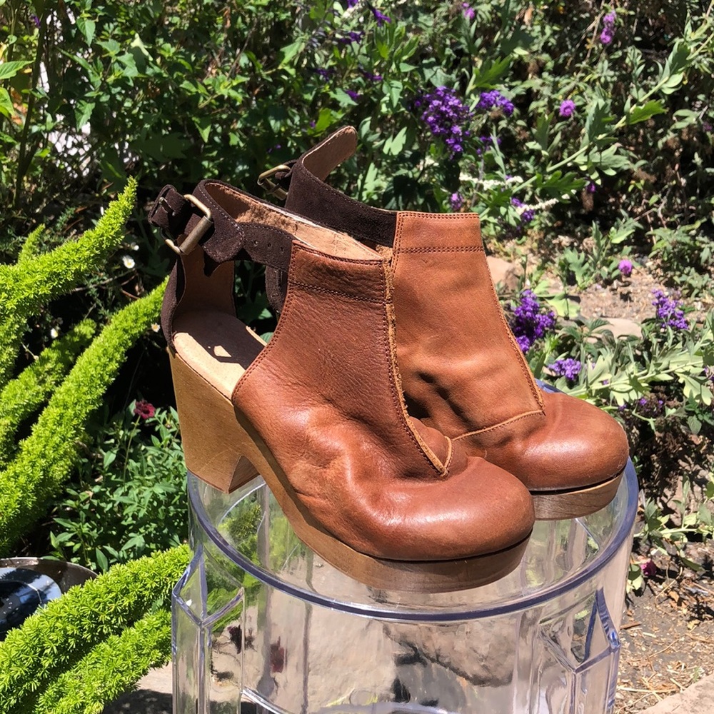 New Free people clogs